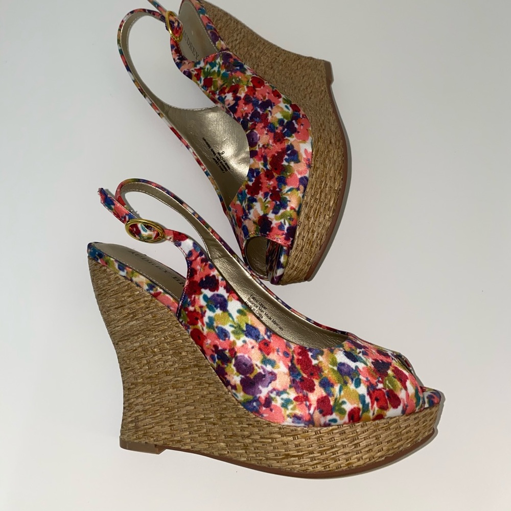 Audrey brooke wedges